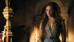 extant_GameOfThrones_3x02-DarkWingsDarkWords_4327