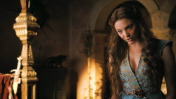 extant_GameOfThrones_3x02-DarkWingsDarkWords_4351