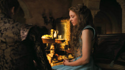 extant_GameOfThrones_3x02-DarkWingsDarkWords_4364