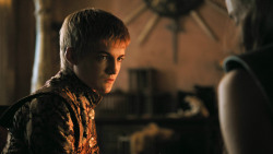 extant_GameOfThrones_3x02-DarkWingsDarkWords_4384