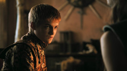 extant_GameOfThrones_3x02-DarkWingsDarkWords_4391