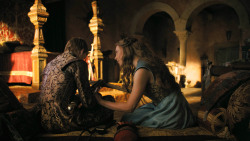 extant_GameOfThrones_3x02-DarkWingsDarkWords_4425