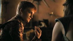 extant_GameOfThrones_3x02-DarkWingsDarkWords_4469