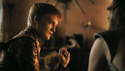 extant_GameOfThrones_3x02-DarkWingsDarkWords_4470