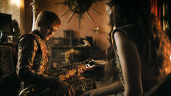 extant_GameOfThrones_3x02-DarkWingsDarkWords_4537