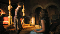 extant_GameOfThrones_3x02-DarkWingsDarkWords_4554