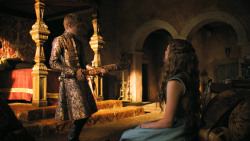 extant_GameOfThrones_3x02-DarkWingsDarkWords_4558