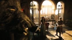 extant_GameOfThrones_3x02-DarkWingsDarkWords_4566