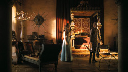 extant_GameOfThrones_3x02-DarkWingsDarkWords_4586