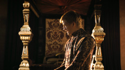 extant_GameOfThrones_3x02-DarkWingsDarkWords_4597