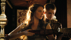 extant_GameOfThrones_3x02-DarkWingsDarkWords_4631