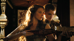 extant_GameOfThrones_3x02-DarkWingsDarkWords_4648