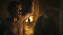 extant_GameOfThrones_3x02-DarkWingsDarkWords_4719