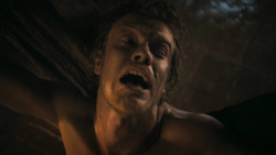 extant_GameOfThrones_3x02-DarkWingsDarkWords_4745