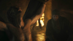 extant_GameOfThrones_3x02-DarkWingsDarkWords_4747