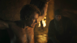extant_GameOfThrones_3x02-DarkWingsDarkWords_4748