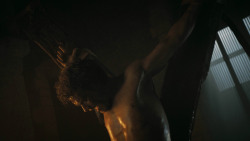 extant_GameOfThrones_3x02-DarkWingsDarkWords_4757