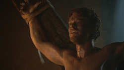extant_GameOfThrones_3x02-DarkWingsDarkWords_4784