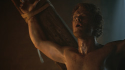 extant_GameOfThrones_3x02-DarkWingsDarkWords_4785