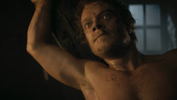 extant_GameOfThrones_3x02-DarkWingsDarkWords_4796