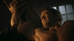 extant_GameOfThrones_3x02-DarkWingsDarkWords_4851