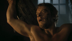 extant_GameOfThrones_3x02-DarkWingsDarkWords_4858