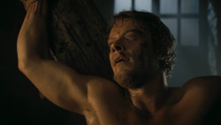 extant_GameOfThrones_3x02-DarkWingsDarkWords_4859