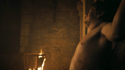 extant_GameOfThrones_3x02-DarkWingsDarkWords_4871