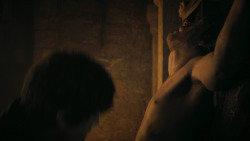 extant_GameOfThrones_3x02-DarkWingsDarkWords_4873