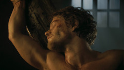 extant_GameOfThrones_3x02-DarkWingsDarkWords_4875