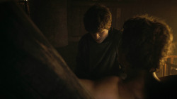 extant_GameOfThrones_3x02-DarkWingsDarkWords_4879