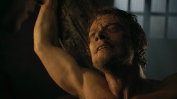 extant_GameOfThrones_3x02-DarkWingsDarkWords_4880