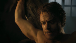 extant_GameOfThrones_3x02-DarkWingsDarkWords_4881