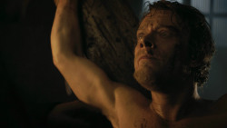 extant_GameOfThrones_3x02-DarkWingsDarkWords_4882