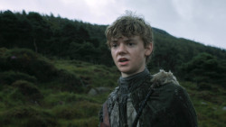 extant_GameOfThrones_3x02-DarkWingsDarkWords_4995