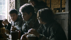 extant_GameOfThrones_3x02-DarkWingsDarkWords_5240