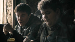 extant_GameOfThrones_3x02-DarkWingsDarkWords_5256