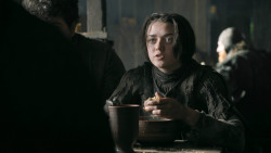 extant_GameOfThrones_3x02-DarkWingsDarkWords_5284