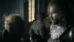 extant_GameOfThrones_3x02-DarkWingsDarkWords_5451