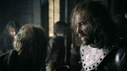 extant_GameOfThrones_3x02-DarkWingsDarkWords_5453