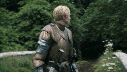 extant_GameOfThrones_3x02-DarkWingsDarkWords_5578