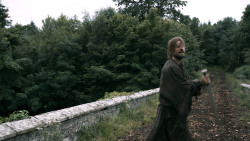 extant_GameOfThrones_3x02-DarkWingsDarkWords_5597
