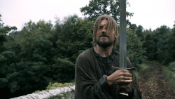 extant_GameOfThrones_3x02-DarkWingsDarkWords_5617