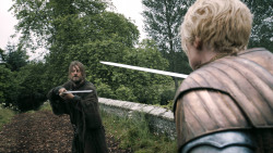 extant_GameOfThrones_3x02-DarkWingsDarkWords_5676