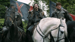 extant_GameOfThrones_3x02-DarkWingsDarkWords_5859
