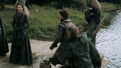 extant_GameOfThrones_3x03-WalkOfPunishment_0044
