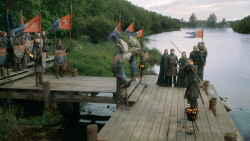 extant_GameOfThrones_3x03-WalkOfPunishment_0119