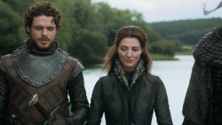 extant_GameOfThrones_3x03-WalkOfPunishment_0143