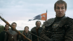 extant_GameOfThrones_3x03-WalkOfPunishment_0154