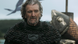 extant_GameOfThrones_3x03-WalkOfPunishment_0167